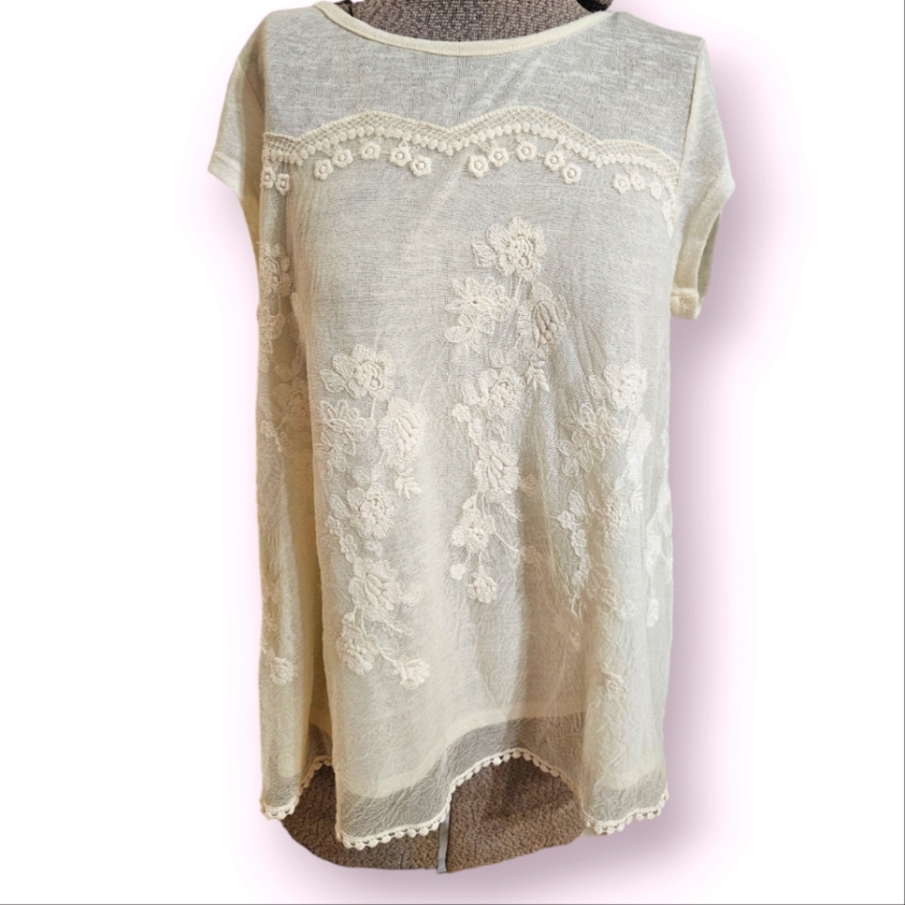 Living doll Lace front shirt size 1 Ivory with off white lace overlay